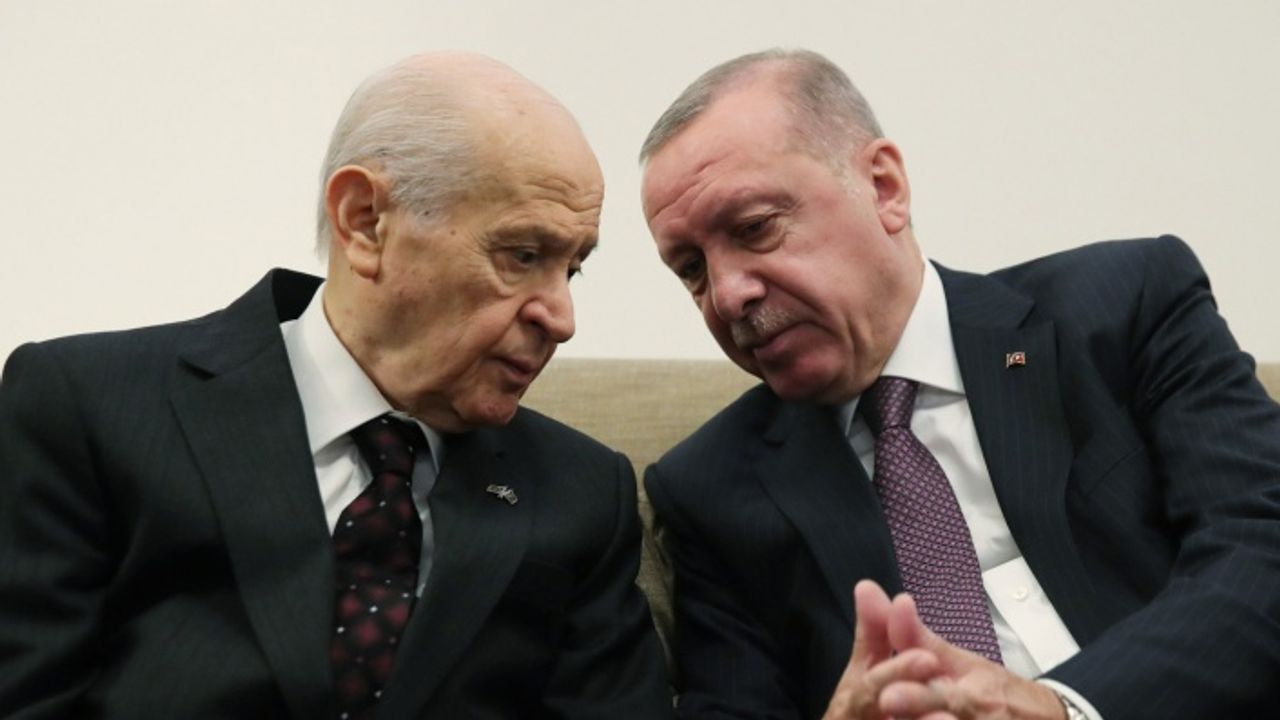 Erdoğan'dan Bahçeli'ye tebrik telefonu