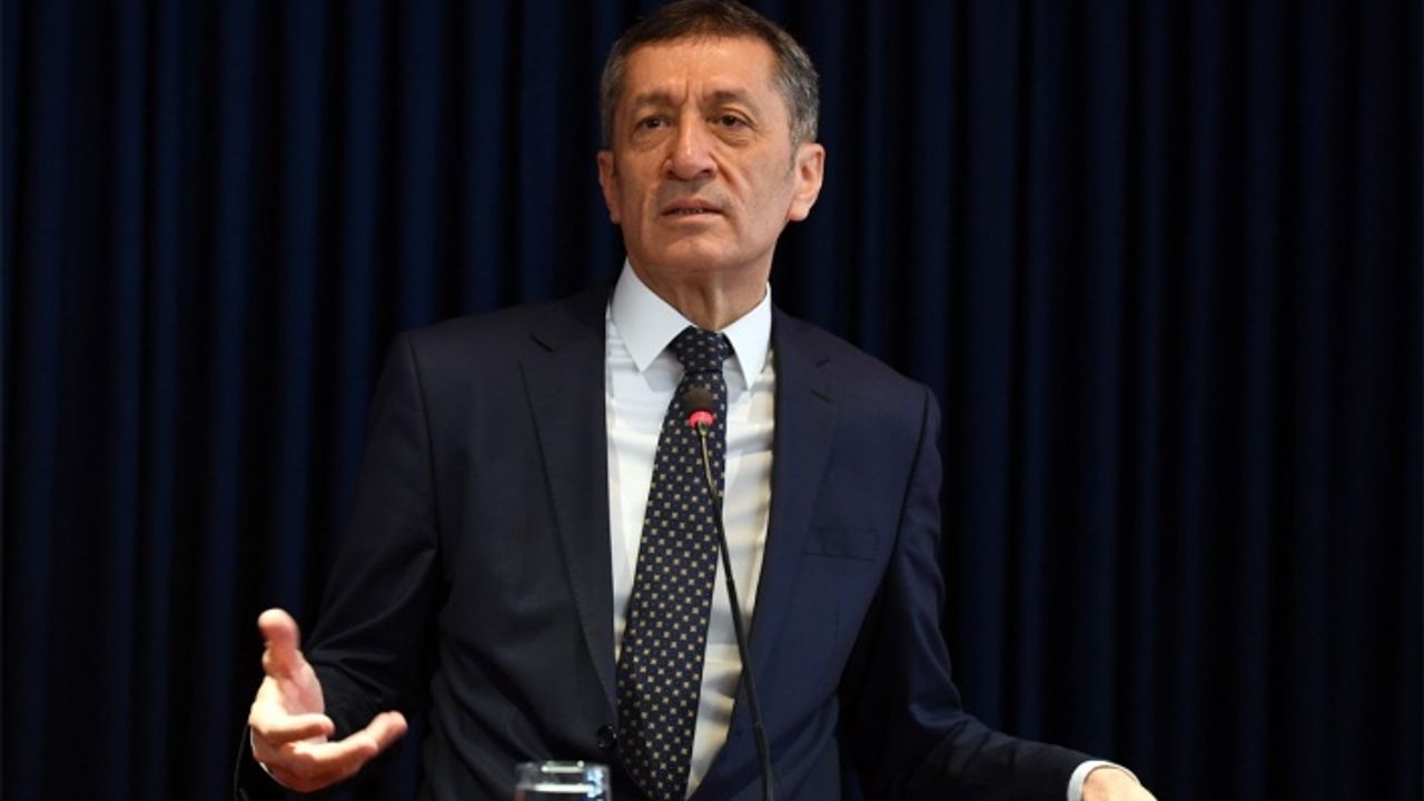 Milli Eğitim Bakanı Selçuk'tan velilere çağrı!