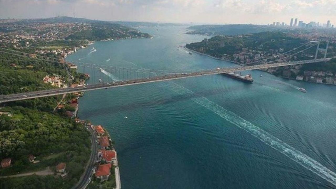 103 emekli amiral geceyarısı bildiri yayımladı... Siyasilerden anında cevap geldi..