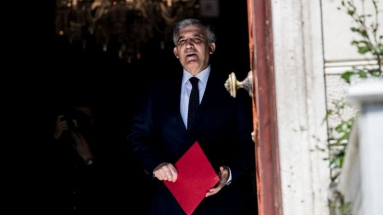 Abdullah Gül'e adaylık teklifi tartışması: Babacan'ın açıklamalarına AK Parti tepkili, CHP mesafeli