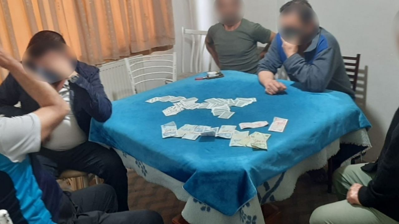 Balıkesir’de polisten 11 kişiye kumar baskını