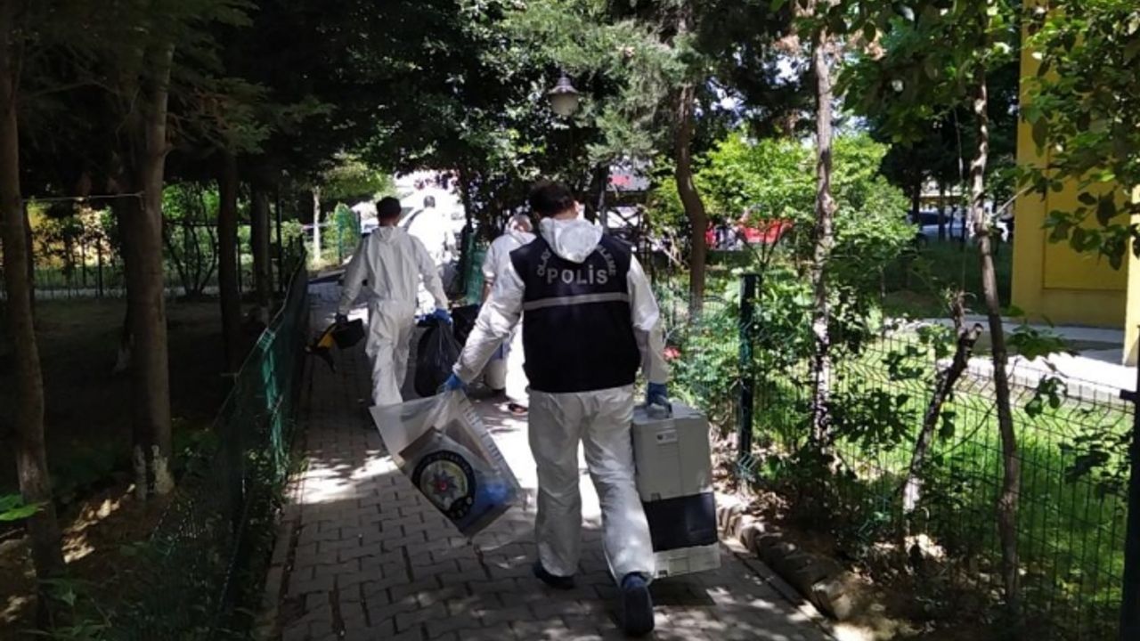 İstanbul'da vahşet: Öldürdüğü annesinin başını kesip tencereye koydu