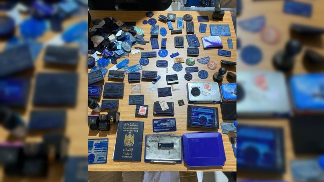 İstanbul’da sahte pasaport şebekesi çökertildi: 2 gözaltı