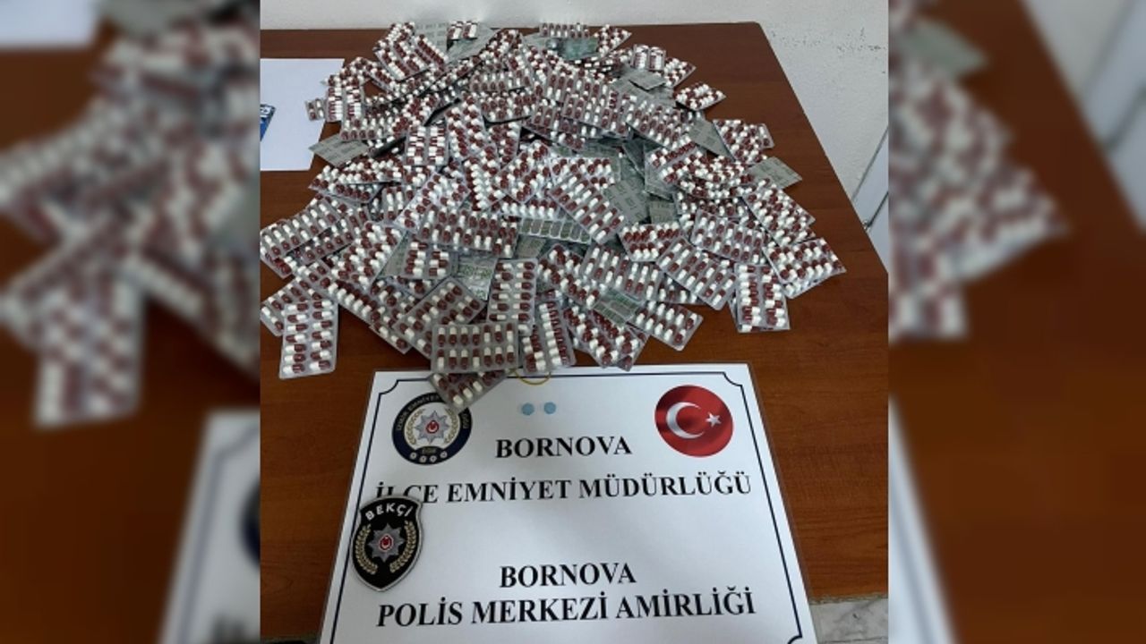 İzmir’de bekçinin dikkati binlerce uyuşturucu hapı ortaya çıkardı