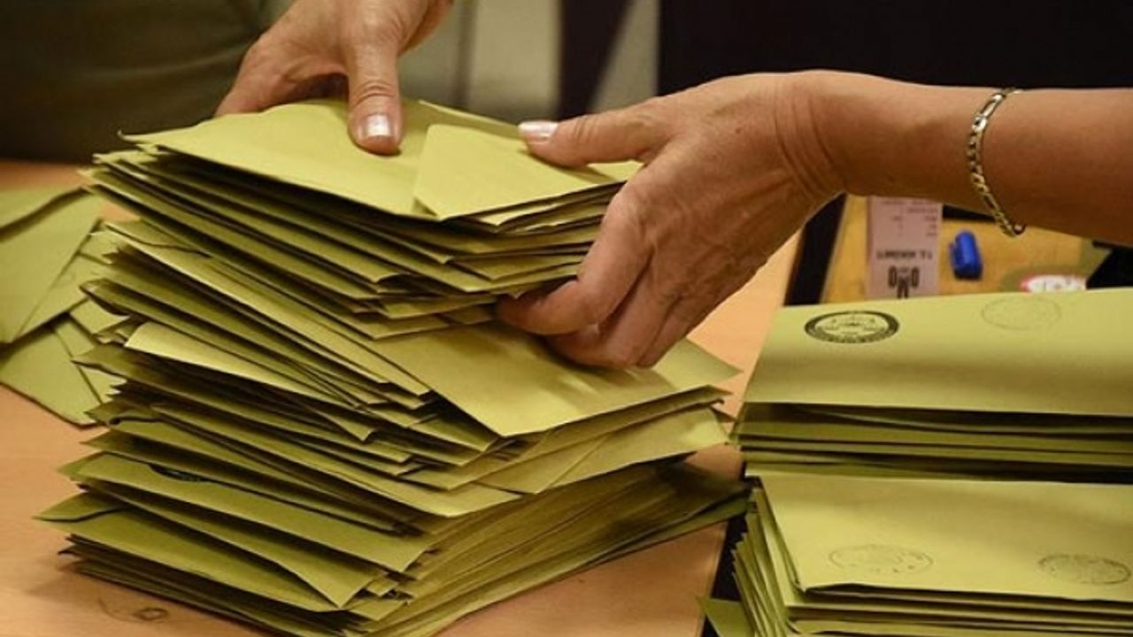 Seçim barajı yüzde 5'e iniyor! AK Parti düğmeye bastı