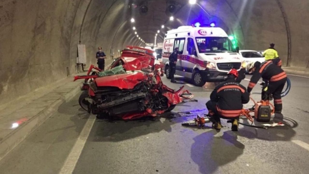 Tünel içinde aşırı hız kazayla sonuçlandı: 1 ağır yaralı