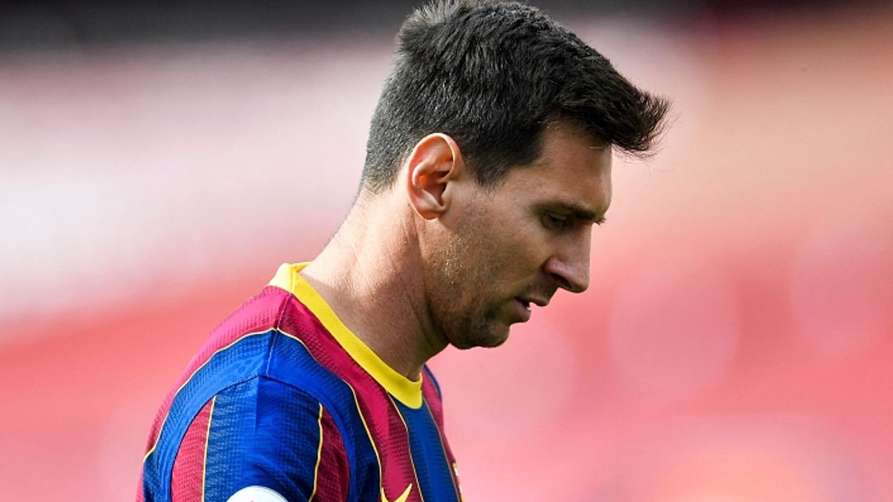 Lionel Messi’yi takımda tutabilmek için Barcelona’ya 200 milyon Avro gerekiyor