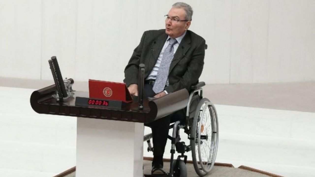Deniz Baykal’a ‘Erdoğan’ın önünü sen mi açtın’ soruldu