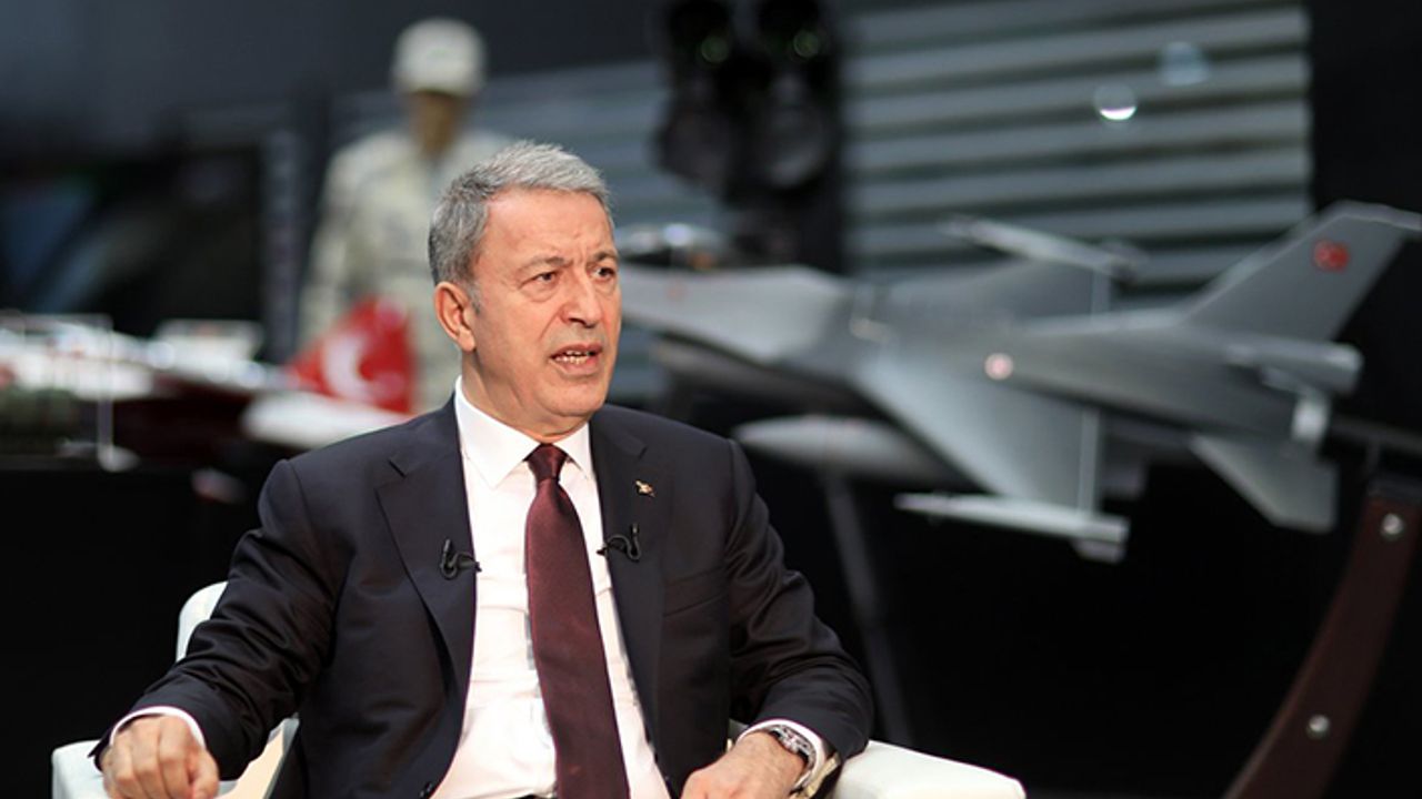Bakan Akar, olası hareketliliğe karşı İran hududundaki birliklerin takviye edildiğini bildirdi