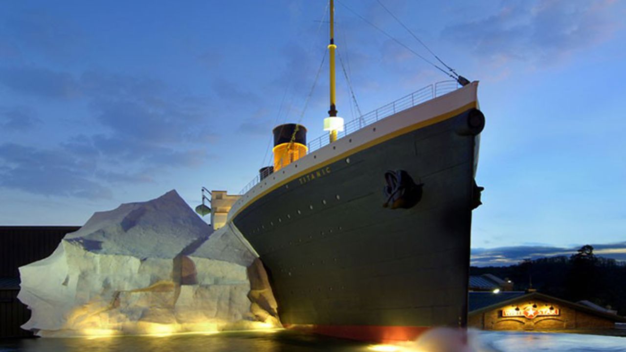 Titanik müzesindeki buzdağı ziyaretçilerin üzerine devrildi: 3 yaralı