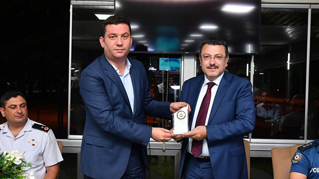 Ortahisar Kaymakamı Tolga Toğan’a veda yemeği