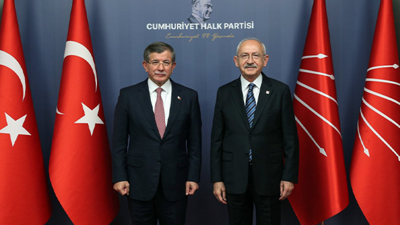 Ahmet Davutoğlu ile Kemal Kılıçdaroğlu bir araya geldi