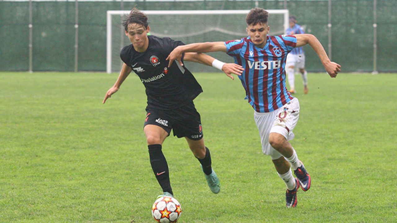Trabzonspor'un gençleri evinde FC Midtjylland'a mağlup