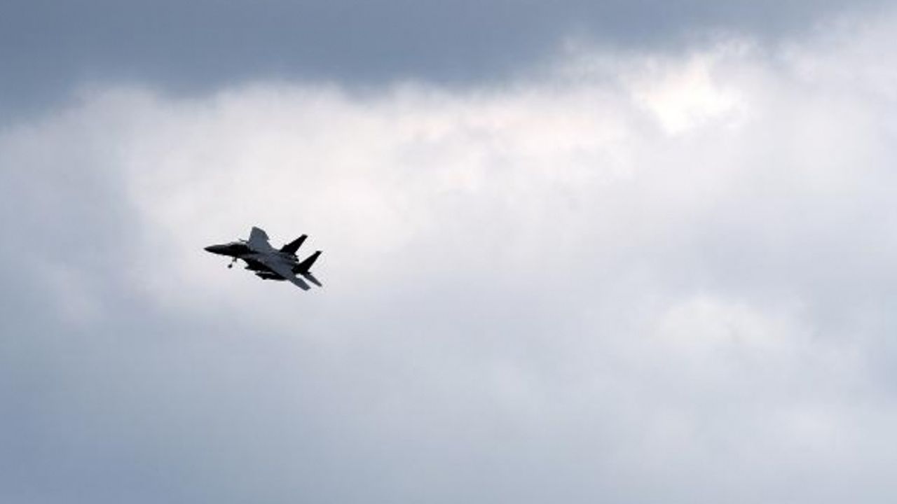 NATO F-15 savaş uçakları Estonya'ya konuşlandırıldı