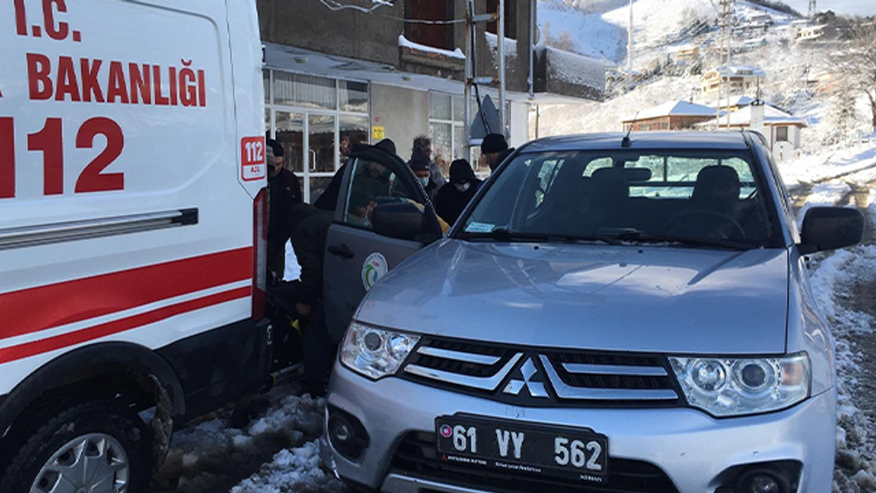 Trabzon'da yaşlı hastanın imdadına büyükşehir ekipleri yetişti