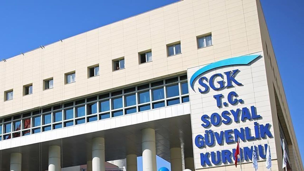 SGK'dan EYT'de başvuru ve ilk maaş açıklaması: "Yasal olarak mümkün değil"