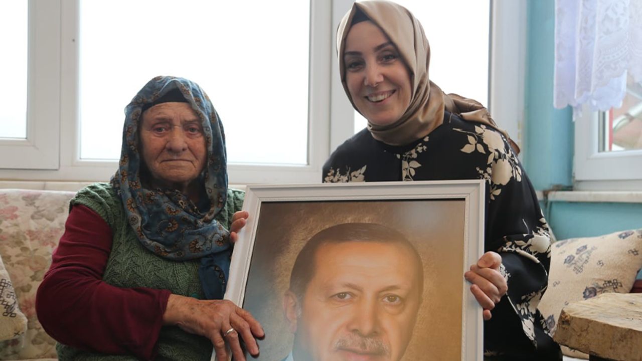 Bahar Ayvazoğlu Trabzon’da engelli ve yaşlı maaşı desteğinin 112 milyonu lirayı geçtiğini açıkladı