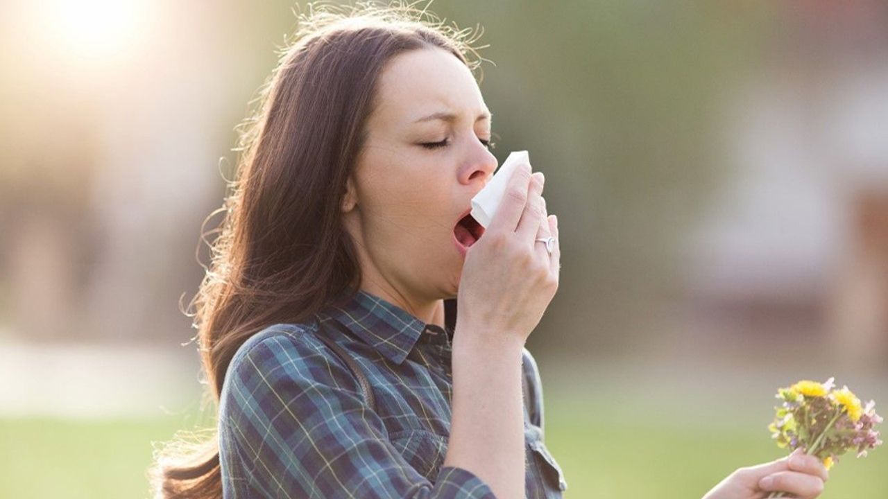 Alerji uzmanı uyardı: ”Çamaşırları açık havada kurutmak polen alerjisini tetikleyebilir”