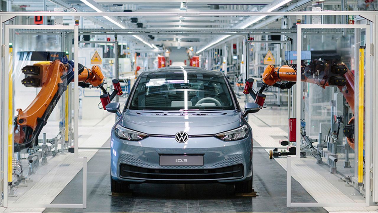 Volkswagen, İspanya'daki elektrikli otomobil yatırımını 10 milyar euroya çıkardı