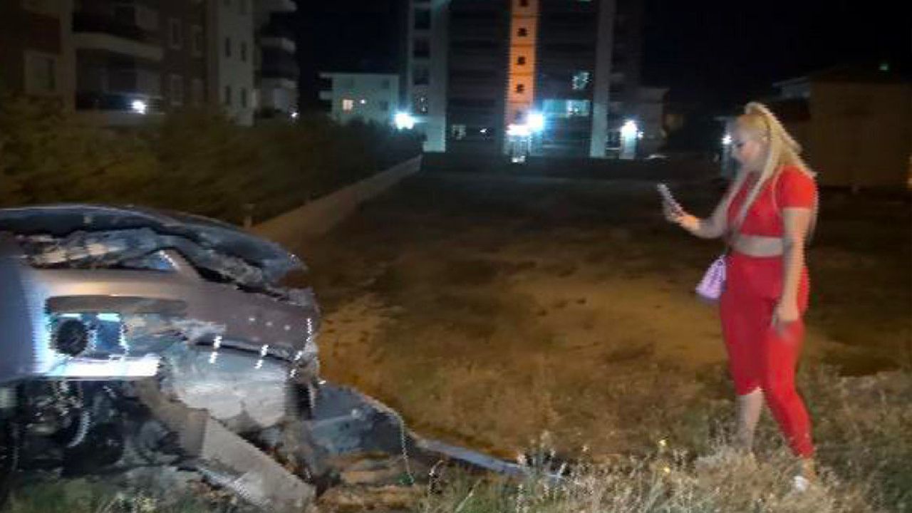 Karaman'da kaza yapan kadın, arkadaşını görüntülü arayıp kazayı anlattı