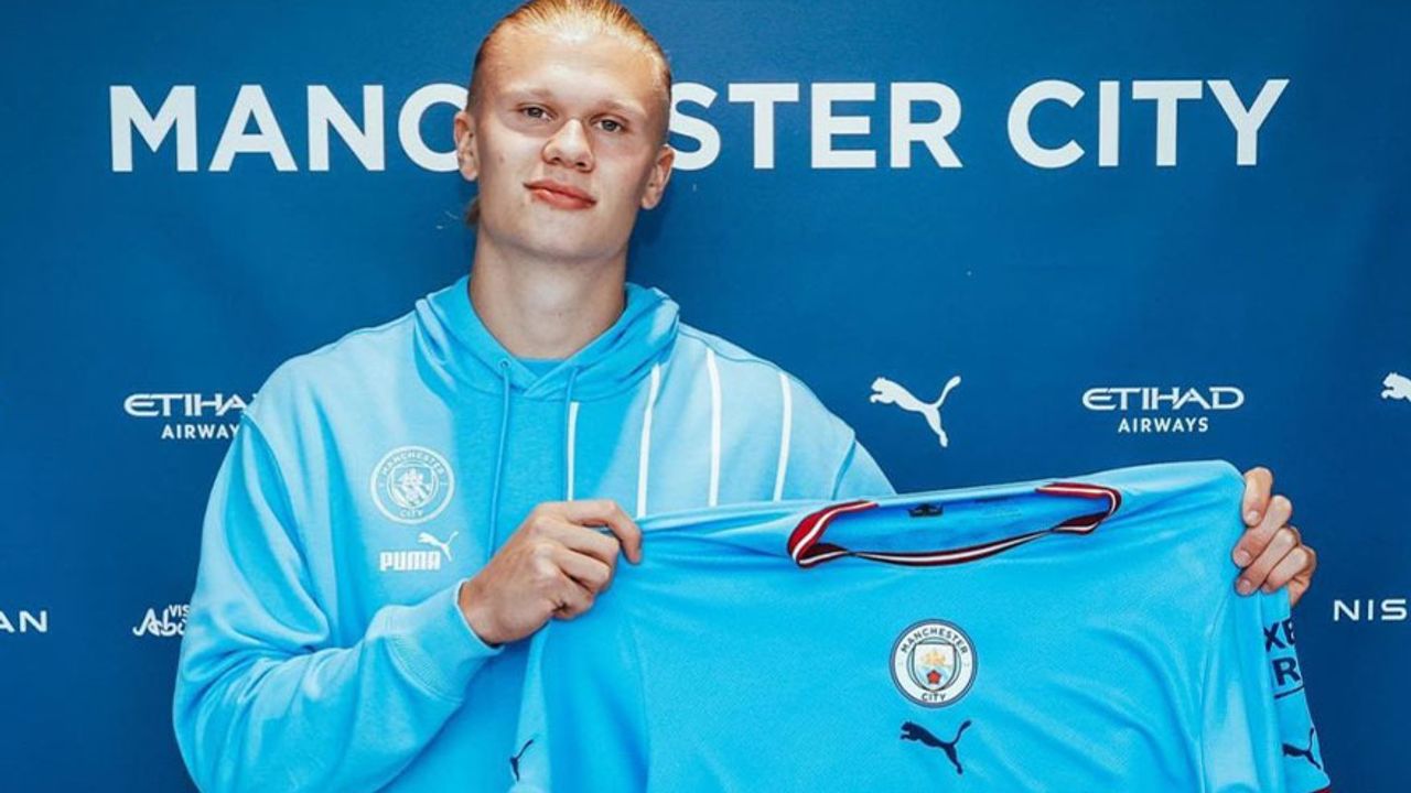 Erling Haaland, Manchester City'e imzayı attı