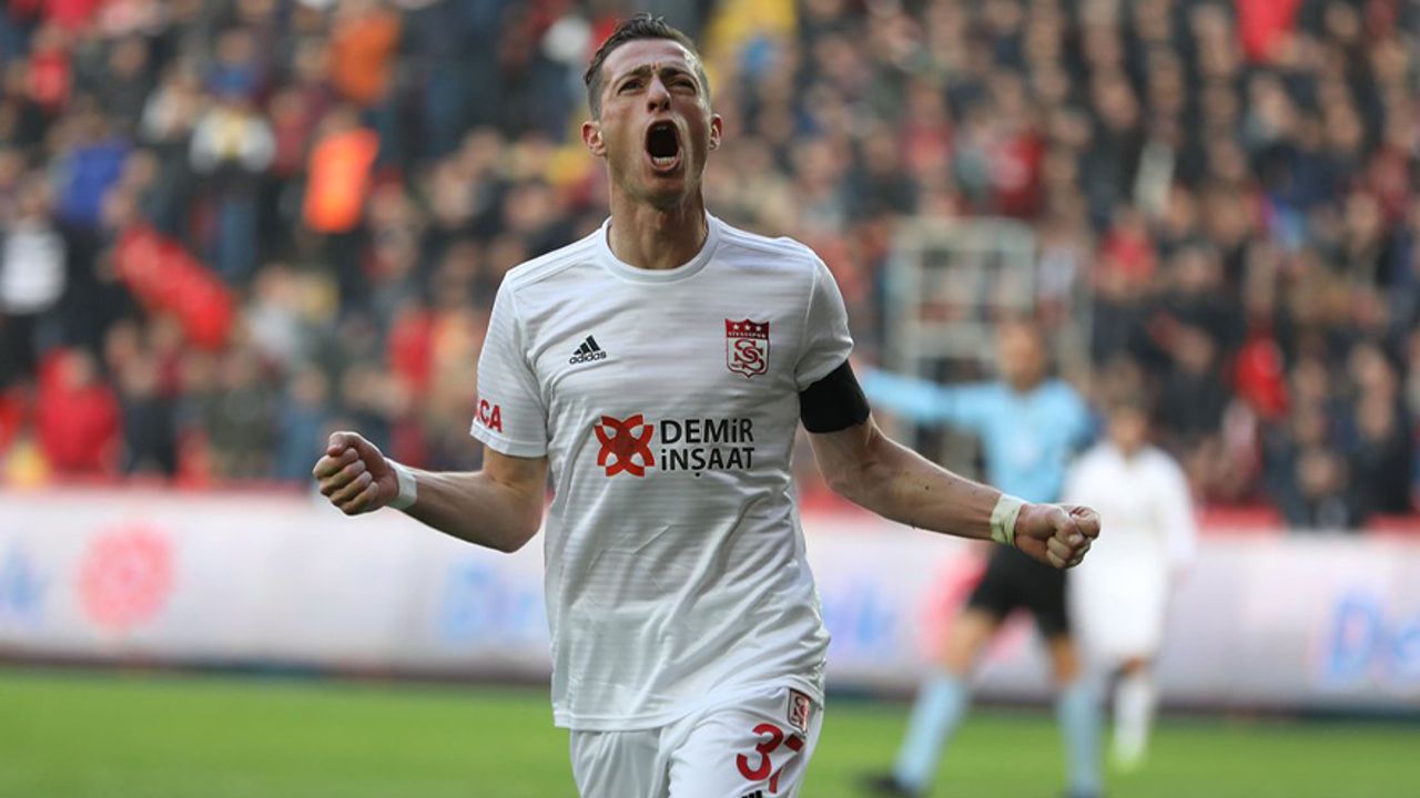 Trabzonspor'dan sürpriz yerli atağı: Sivassporlu Hakan Arslan gündeme girdi