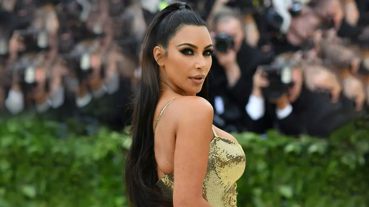 Kim Kardashian: Genç kalmak için dışkı bile yiyebilirim