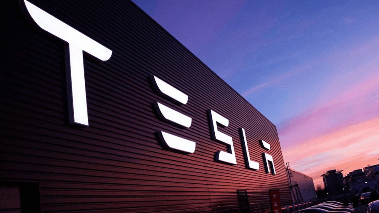 Amazon, Tesla'da mutlu olmayan çalışanları işe almak istiyor