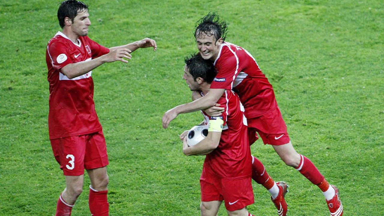 Türkiye'nin Çek Cumhuriyeti'ne karşı 3-2 kazandığı maçın 14. yılı...