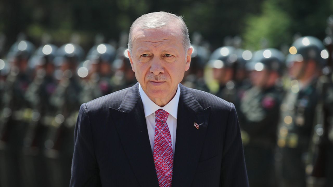 Cumhurbaşkanı Erdoğan: “Kabadayılığa yeltenen Yunanistan’ın, bir asır önceden ibret almasını tavsiye ediyoruz”