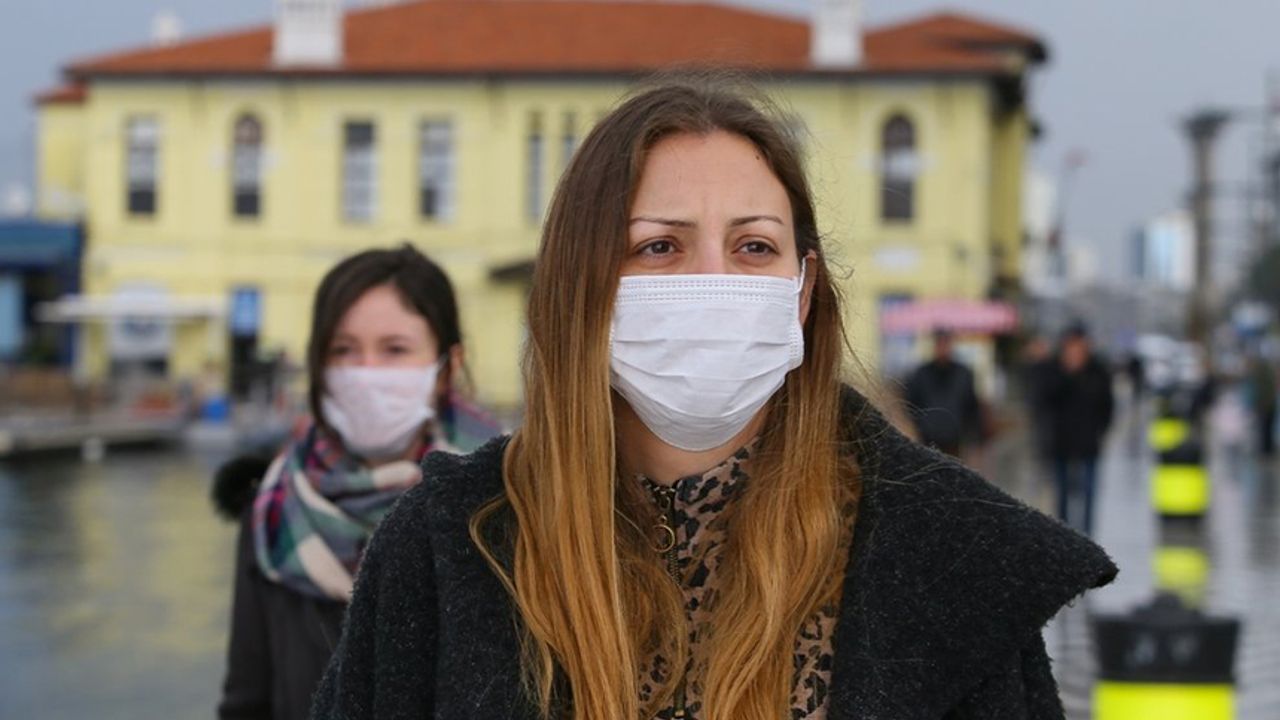 Almanya'da sonbaharda maske zorunluluğu geri geliyor