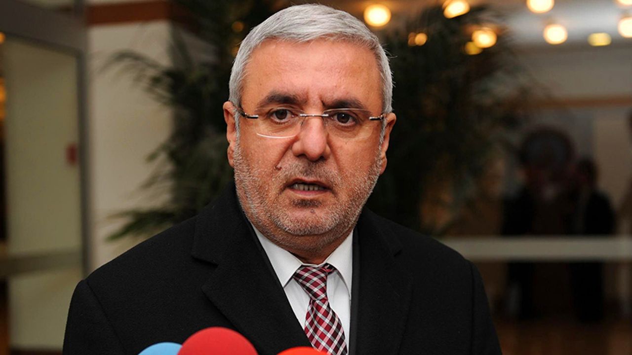 AK Parti'li Mehmet Metiner: 16 Temmuzcu'lar sussun