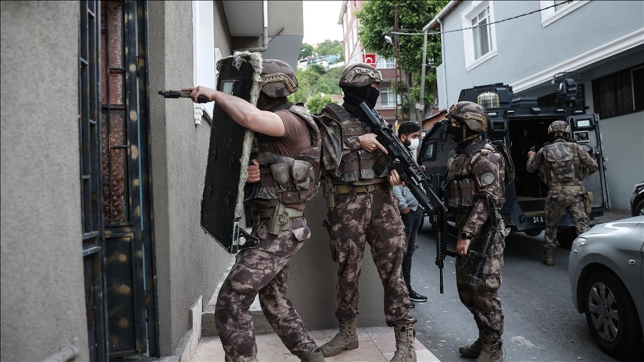 Ankara’da, PYD/YPG terör örgütü mensubu 16 yabancı uyruklu şahıs yakalandı