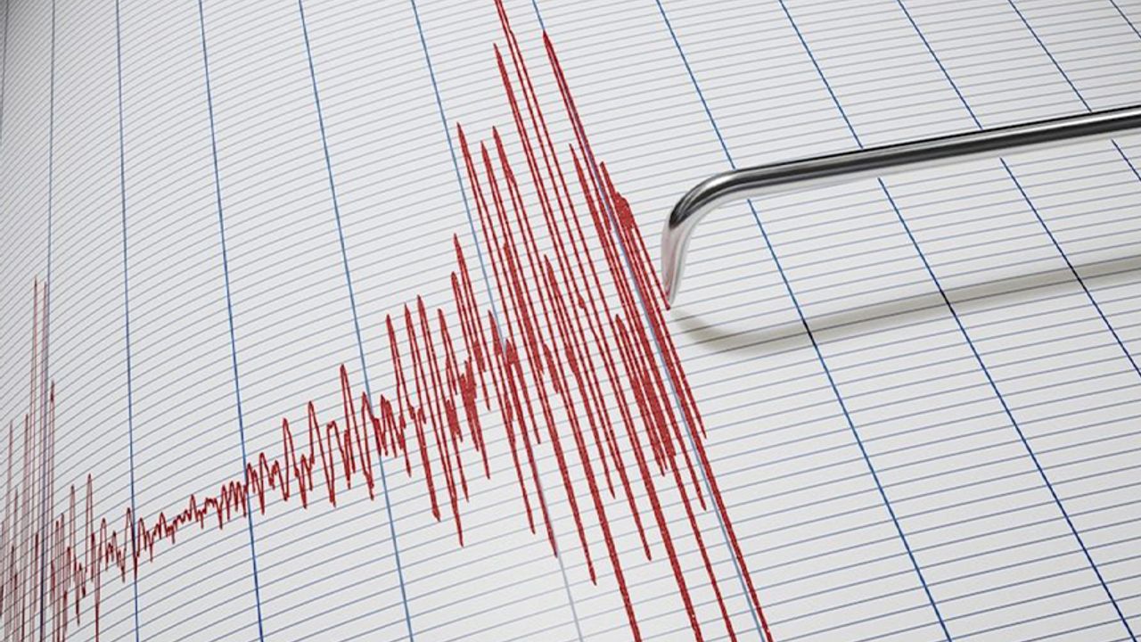İzmir Menderes'te 5.0 büyüklüğünde deprem meydana geldi