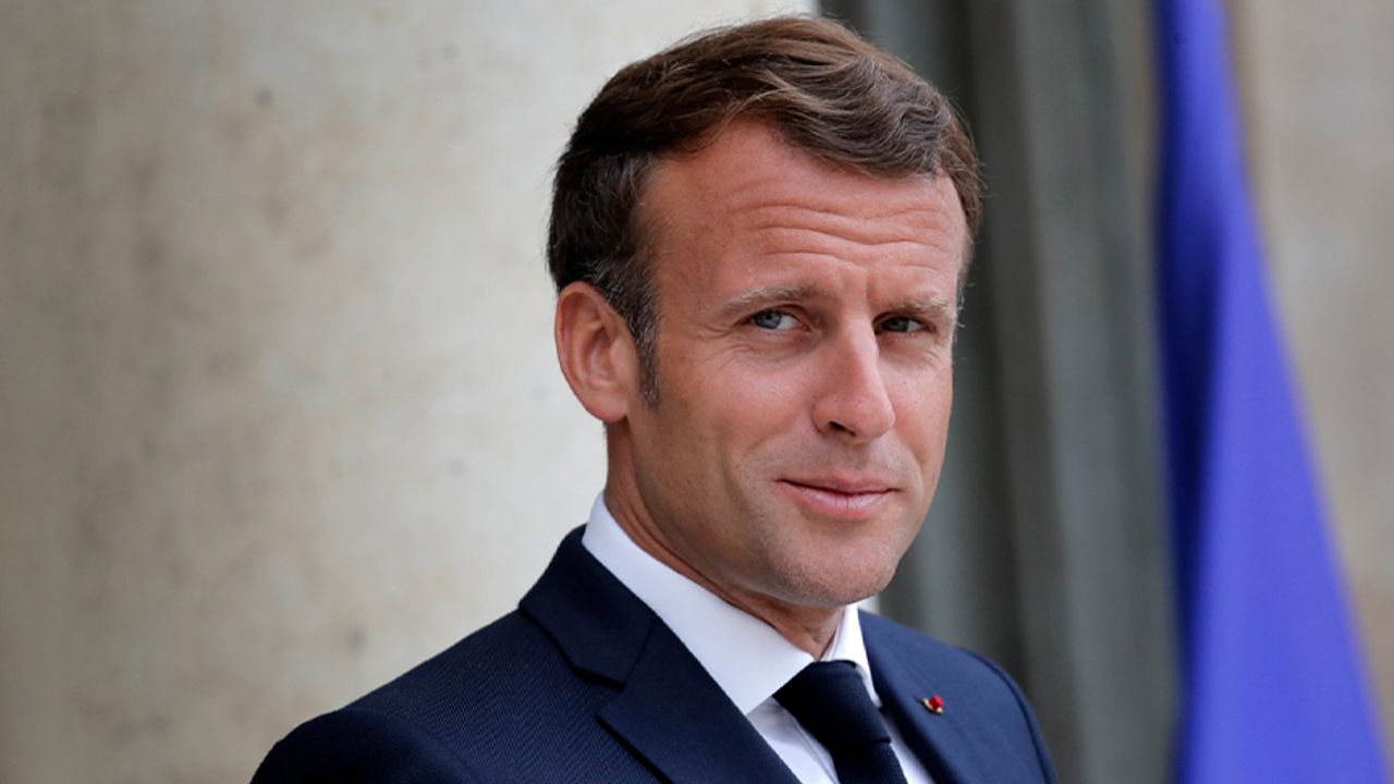 Macron: "Cezayir ile karışık ve acı dolu bir geçmişimiz var"