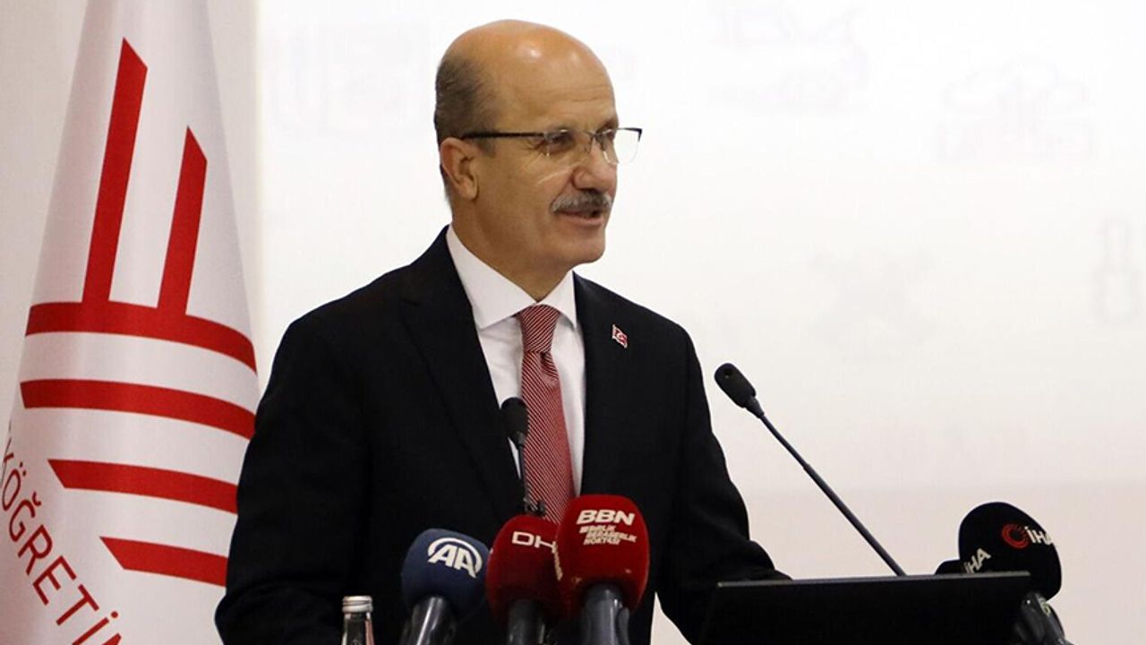YÖK Başkanı Erol Özvar: “Vakıf üniversitelerinin ekstra bir indirim kampanyası yapması faydalı olacaktır”
