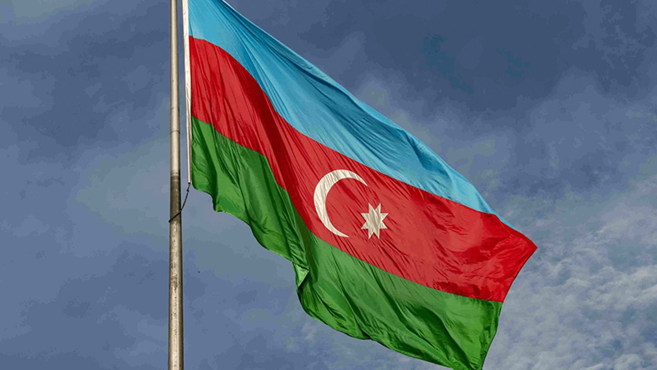 Azerbaycan: "Azerbaycan yalnızca düşmanın atış noktalarını hedef alıyor"