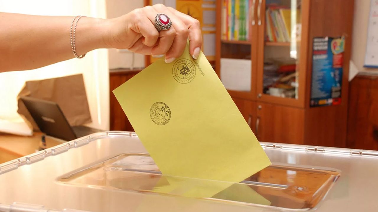 Seçimler ertelenecek mi? AK Parti'den açıklama