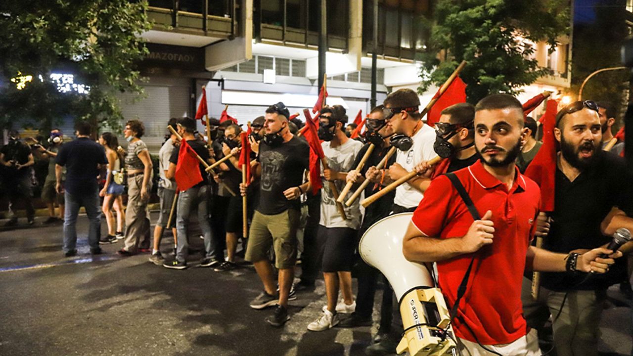 Yunanistan'da üniversite öğrencilerinden protesto
