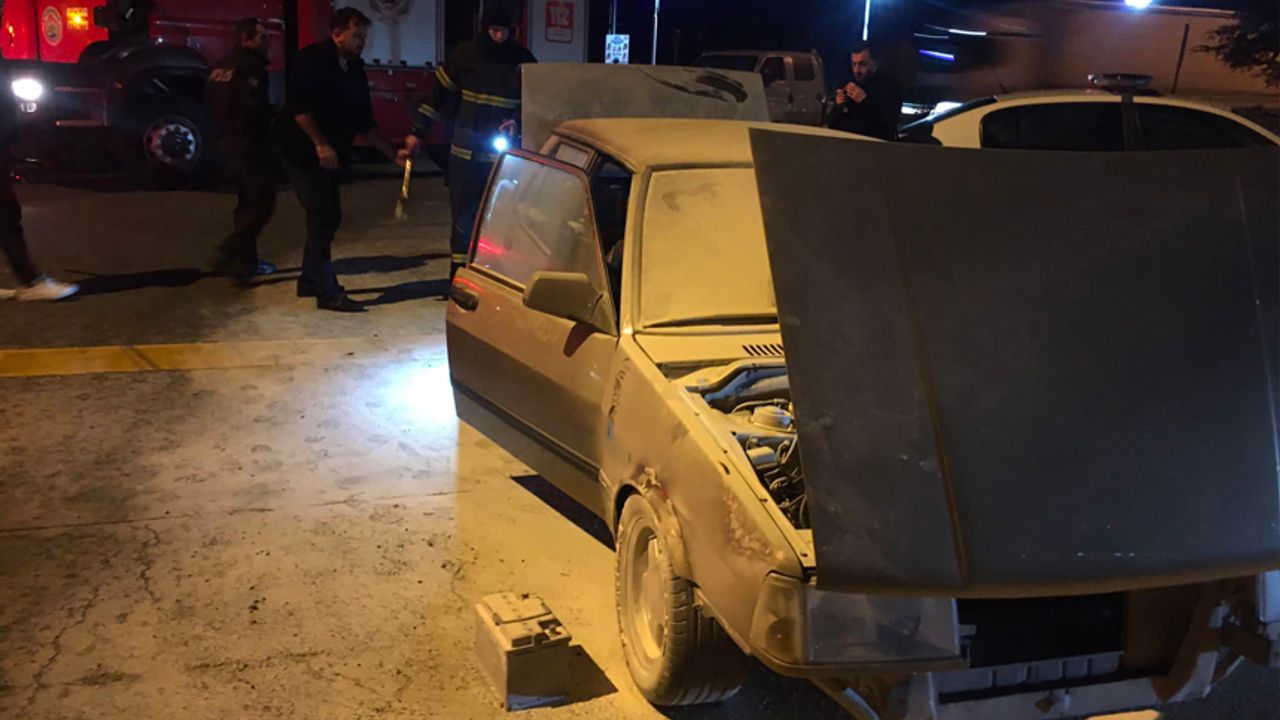 Rize'de seyir halindeki otomobil alev aldı