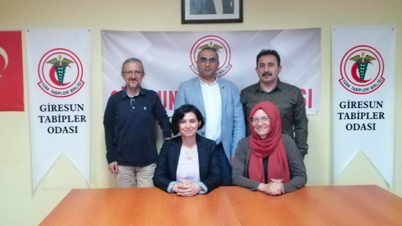 Giresun Tabip Odası, Türk Tabipler Birliği Başkanı'nı istifaya davet etti