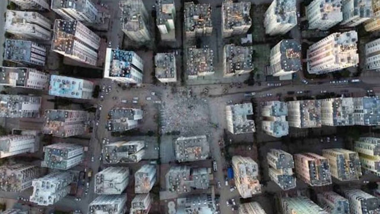 Adana’da '65 kişiye mezar olan apartmanın müteahhidi kaçtı' iddiası