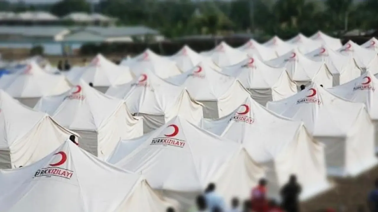 Ahbap'tan Kızılay çadır açıklaması