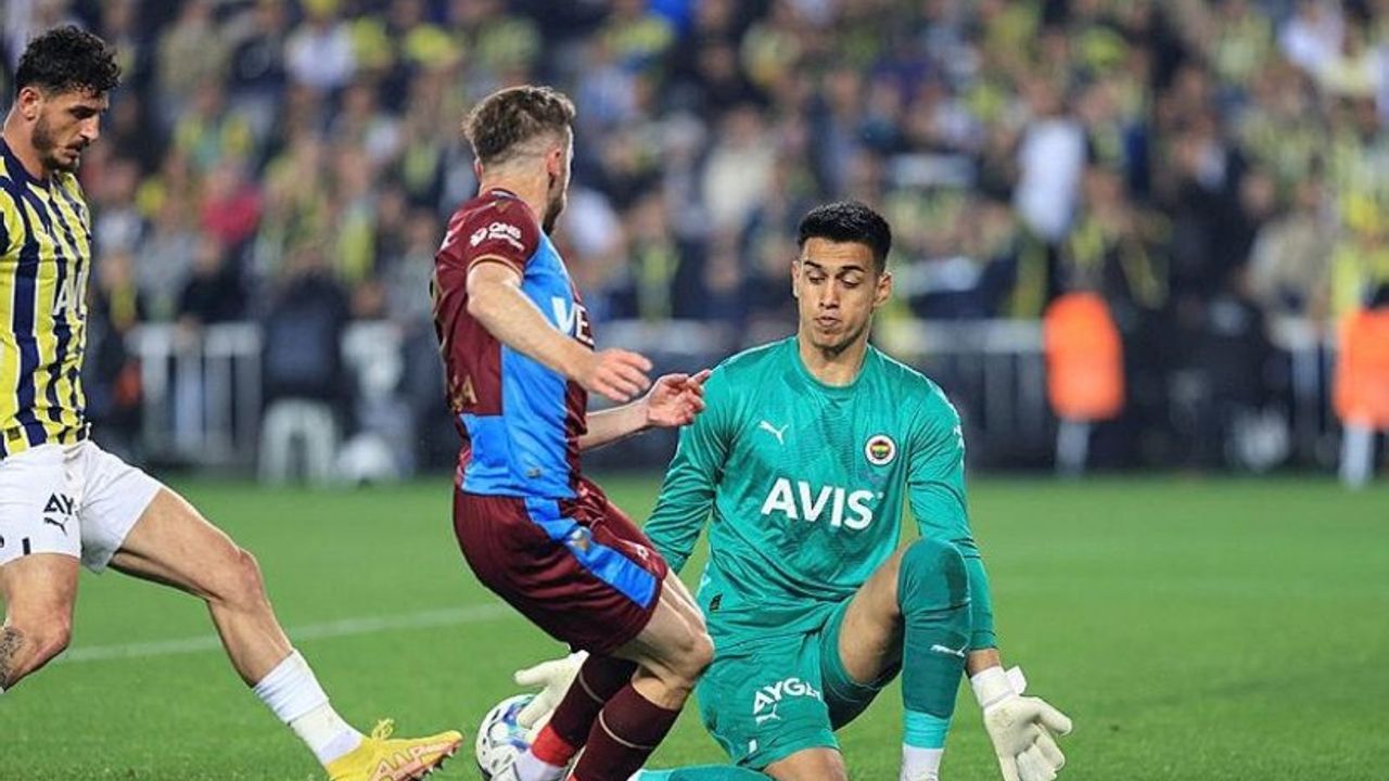 Trabzonspor Fenerbahçe karşısında penaltı kazandı! İşte o pozisyon