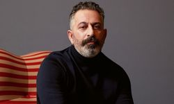 Cem Yılmaz yeni oyuncağıyla görüntülendi