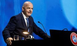 Avrupa Süper Ligi: FIFA Başkanı Infantino 12 kulübü eleştirdi, 'Yeni lige katılanlar sonuçlarına katlanır' dedi