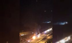 Araç alev topuna döndü