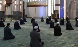 Diyanet'ten bayram namazına izin çıktı! İşte il il namaz saatleri