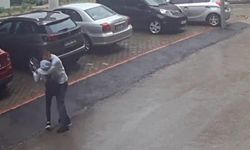 Güpegündüz kadınlara taciz kamerada