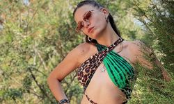 Serenay Sarıkaya yeşil bikinisiyle beğeni topladı
